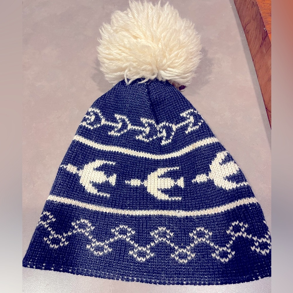 Nordic style beanie/ pompom hat with bird pattern